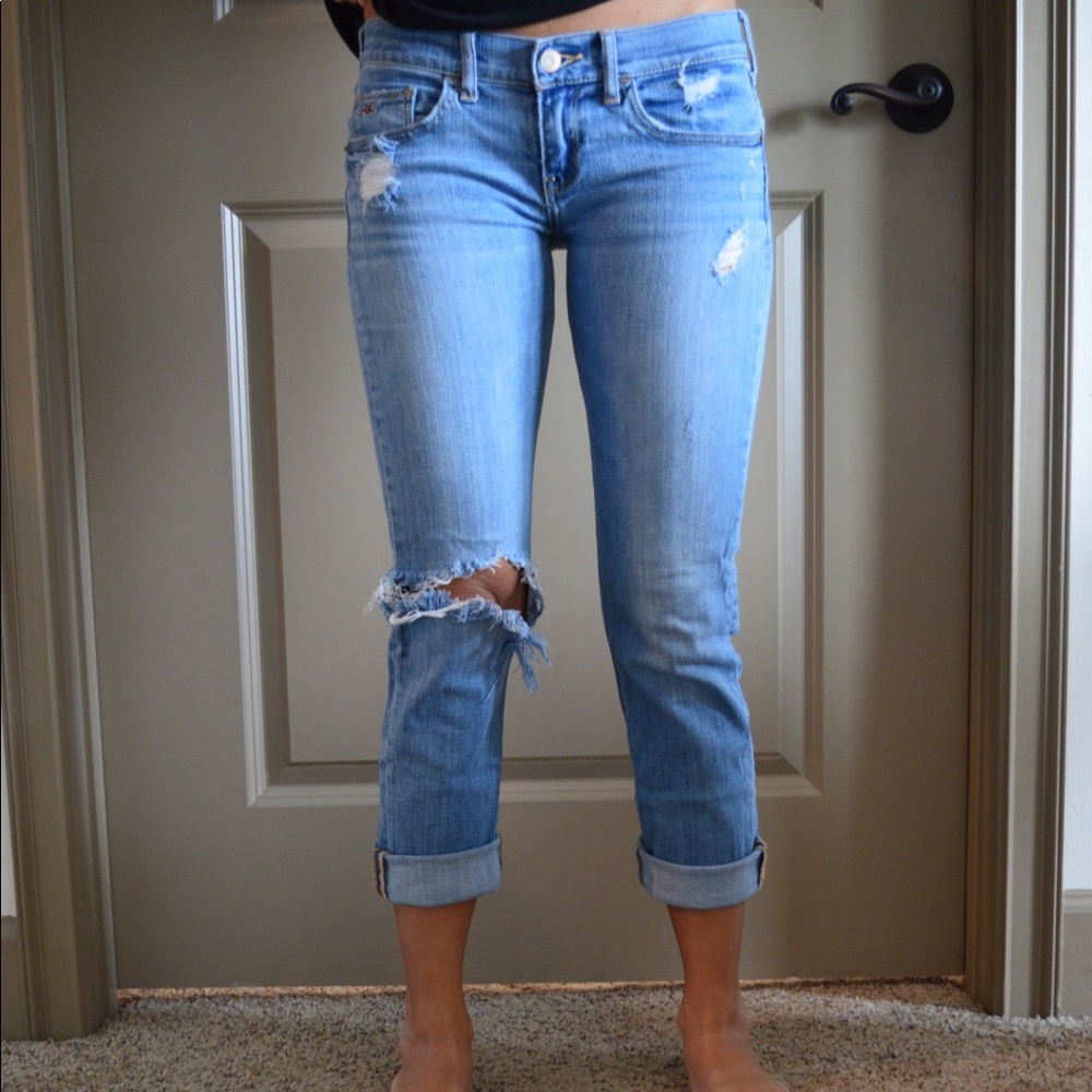 Ripped Capri jeans